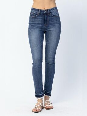 Judy Blue High Rise Skinny Jeans Step Hem Raw Hem Side Slit Size 5/27